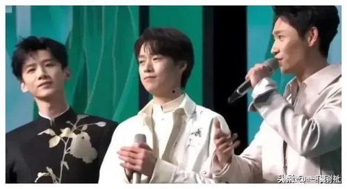 娱乐圈吃瓜影帝笔趣阁,影帝的瓜田秘闻 第2张 娱乐圈吃瓜影帝笔趣阁,影帝的瓜田秘闻 第2张