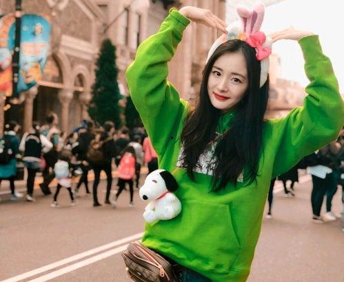 娱乐吃瓜女孩,揭秘吃瓜女孩的欢乐盛宴 第3张 娱乐吃瓜女孩,揭秘吃瓜女孩的欢乐盛宴 第3张