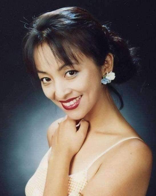 西瓜视频李勤勤爆料二婚,揭开娱乐圈婚姻背后的秘密  第3张