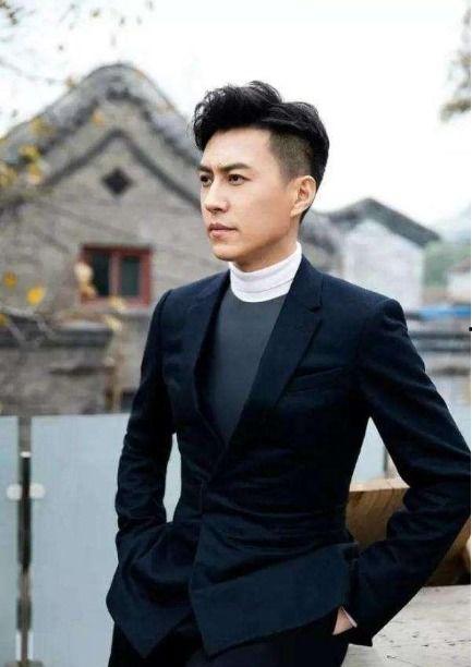 靳东儿时发小爆料视频,童年趣事曝光，兄弟情深引网友热议  第3张