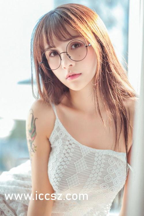 爆料超模代餐奶昔视频在线观看,在线观看视频带你领略健康瘦身新潮流 第3张 爆料超模代餐奶昔视频在线观看,在线观看视频带你领略健康瘦身新潮流 第3张