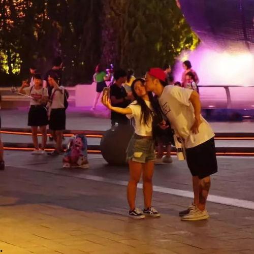 龙灯女友爆料视频大全,揭秘幕后真相与精彩瞬间 第1张 龙灯女友爆料视频大全,揭秘幕后真相与精彩瞬间 第1张