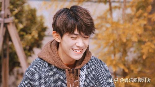 易烊千玺路人缘娱乐爆料,娱乐爆料揭示人气背后的秘密