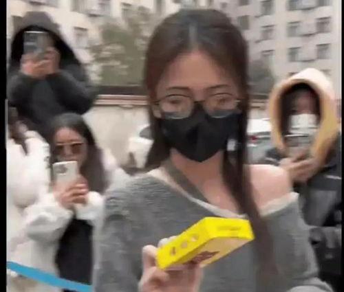 娱乐八卦姐妹吃瓜视频,姐妹吃瓜视频带你领略明星幕后故事  第3张