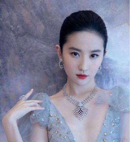 李现和刘亦菲最新爆料,揭秘幕后故事与精彩瞬间 第2张 李现和刘亦菲最新爆料,揭秘幕后故事与精彩瞬间 第2张