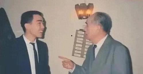 是谁爆料的侯宝林视频大全,独家爆料背后的传奇故事