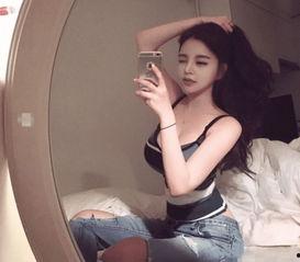 抖音腿纹身女网红吃瓜,揭秘网红圈背后的真相与争议” 第3张 抖音腿纹身女网红吃瓜,揭秘网红圈背后的真相与争议” 第3张