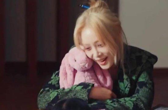 李莎拉谁爆料的啊视频,李莎拉揭秘“谁爆料的啊”视频背后的真相  第2张